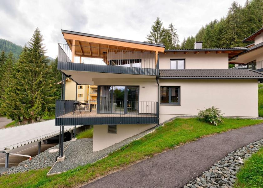 Carinthia Reichenau Exterior Detail