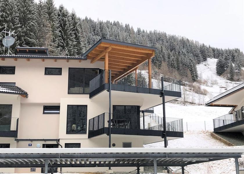 Carinthia Reichenau Exterior Detail