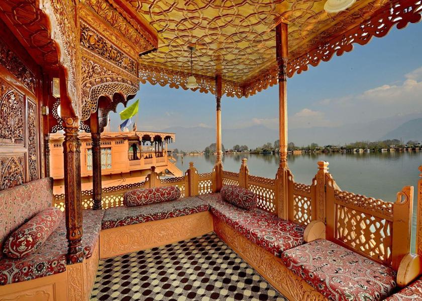 Jammu and Kashmir Srinagar Public Areas
