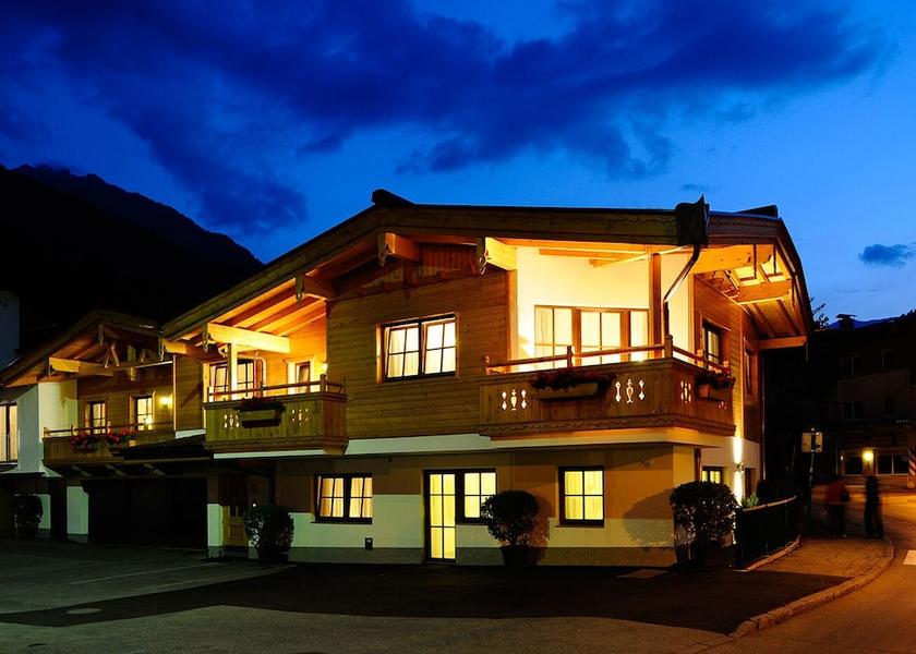 Tyrol Mayrhofen Facade
