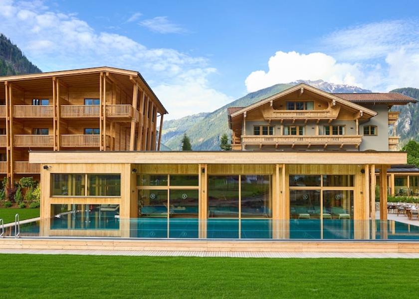 Tyrol Mayrhofen Facade