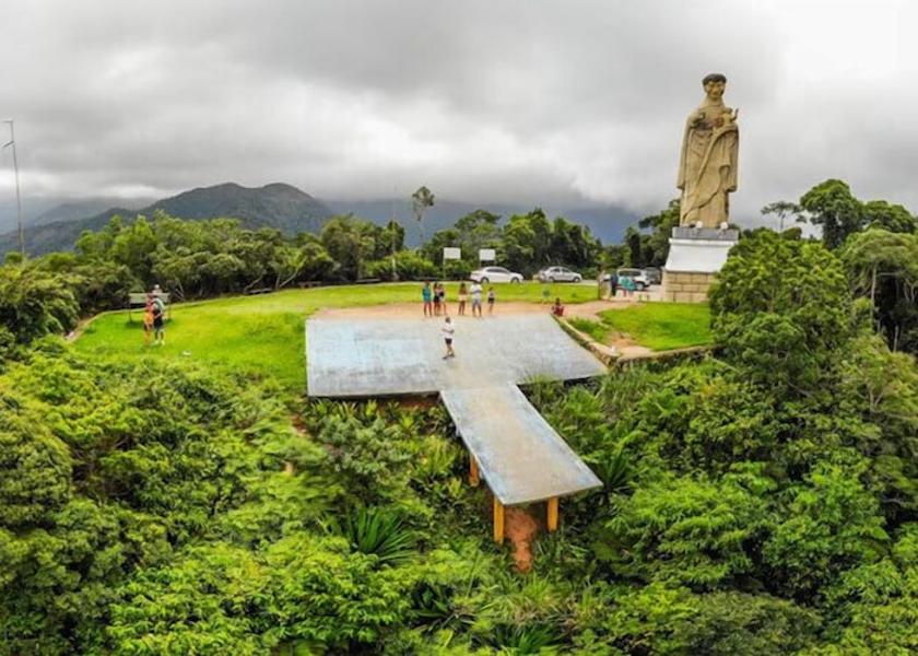 São Paulo State Caraguatatuba Hiking