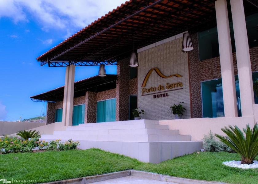 Pernambuco Gravata Exterior Detail