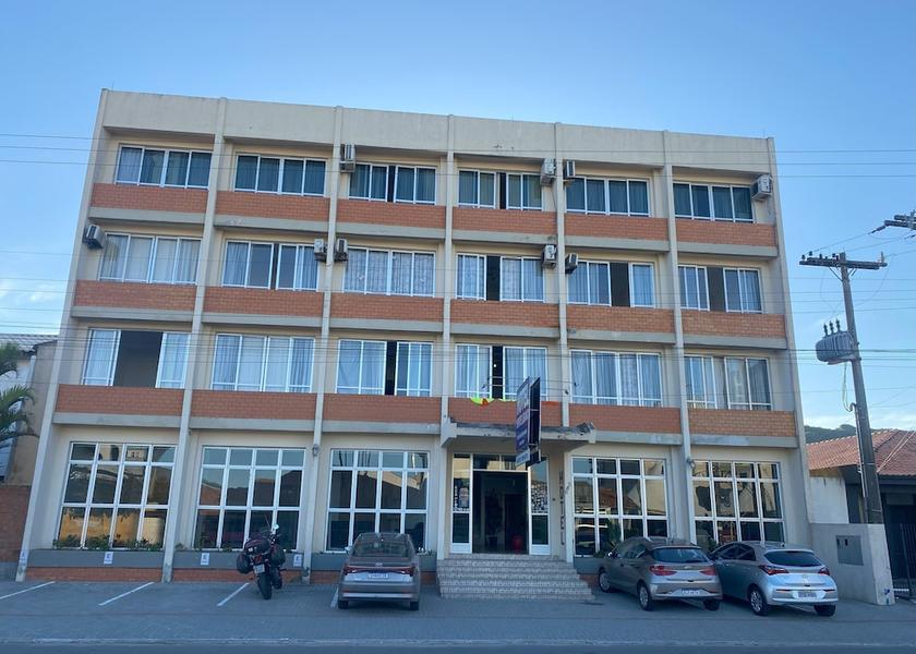 Santa Catarina Laguna Facade