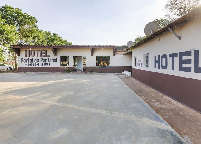 Mato Grosso Pocone Entrance