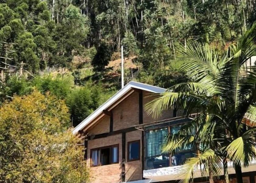 São Paulo State Santo Antonio do Pinhal Facade