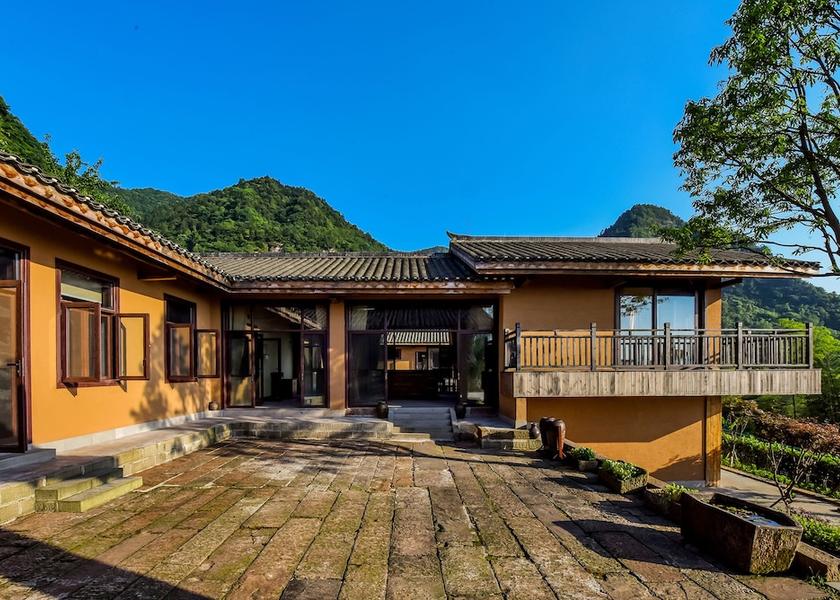  Chongqing Property Grounds