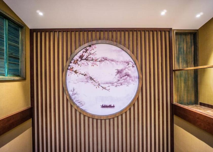 Yunnan Deqin Interior Entrance