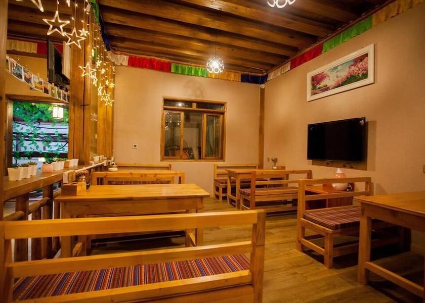 Yunnan Deqin Interior Entrance