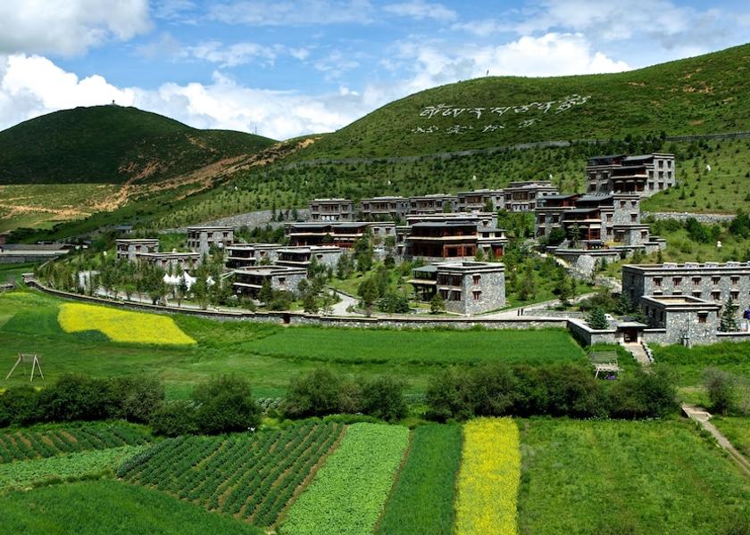 Yunnan Deqin Facade
