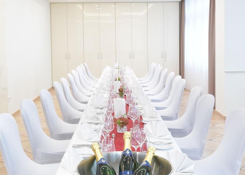 Baden-Württemberg Niefern Meeting facility