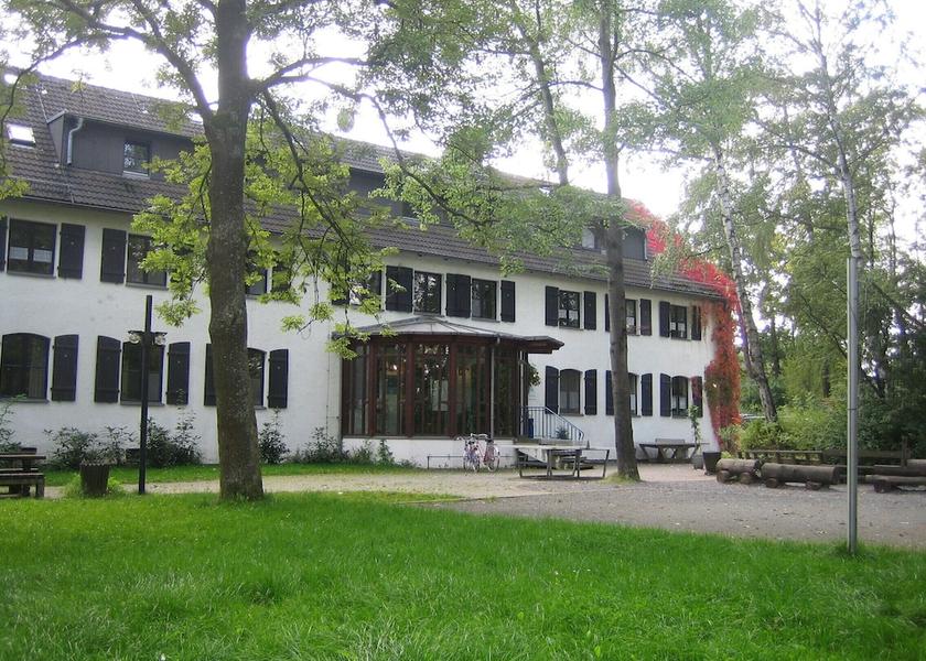 Bavaria Hof Property entrance