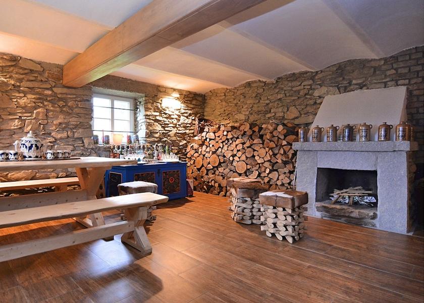 Bavaria Lam Dining Area