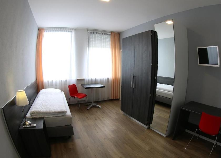 Hessen Viernheim Room