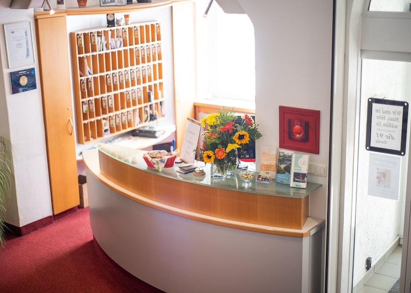 Thuringia Saalfeld-Saale Reception