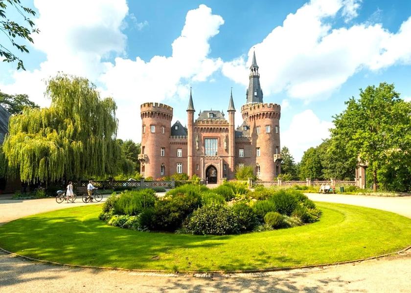 North Rhine-Westphalia Juechen Exterior Detail