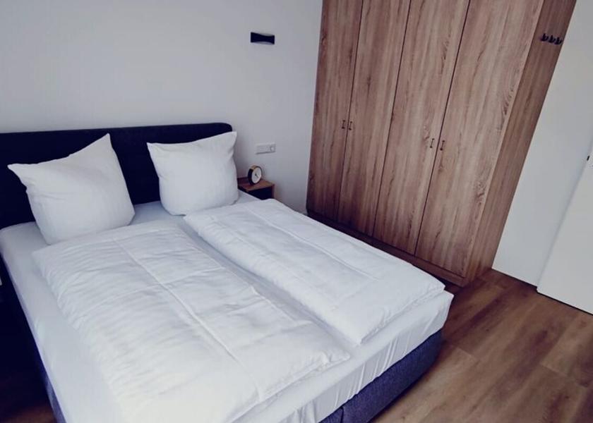 Saarland Saarlouis Room
