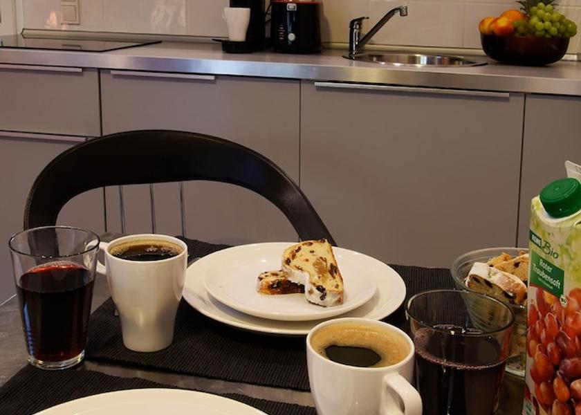 North Rhine-Westphalia Bergisch Gladbach In-Room Dining