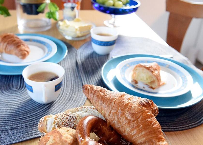 North Rhine-Westphalia Bergisch Gladbach In-Room Dining