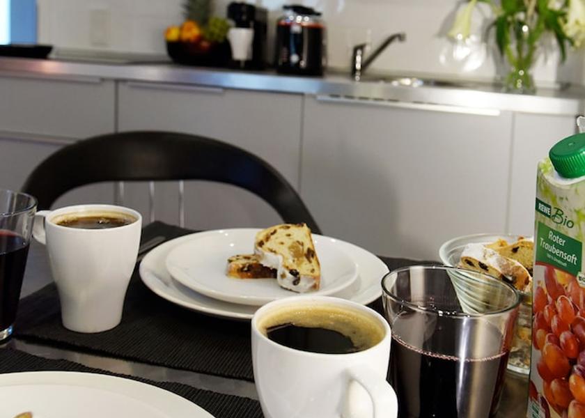 North Rhine-Westphalia Bergisch Gladbach In-Room Dining