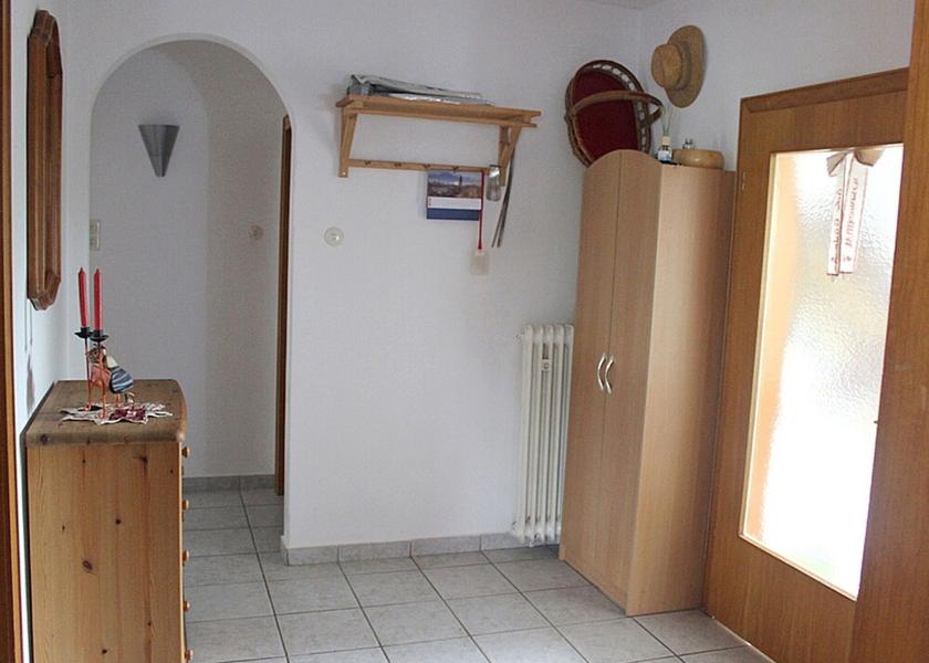 Lippe Blomberg Interior Entrance