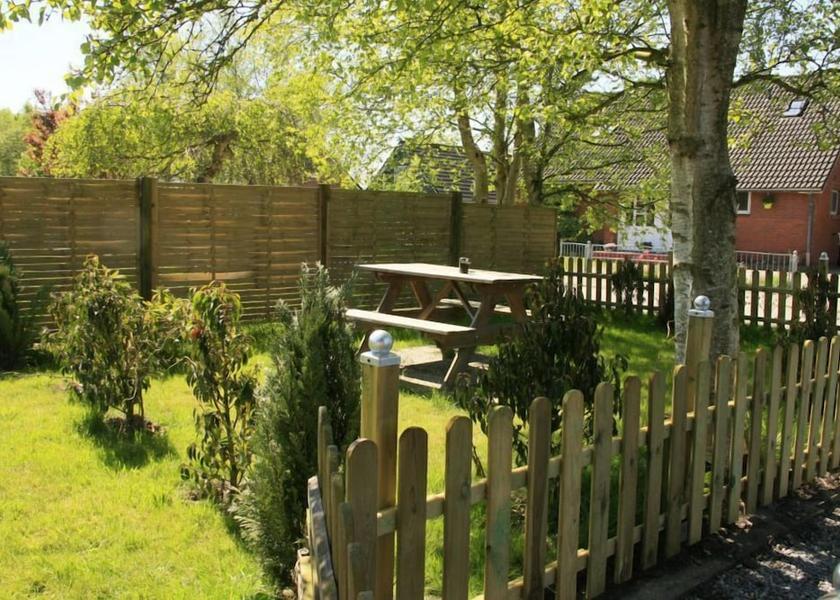 Schleswig-Holstein Dagebuell Garden