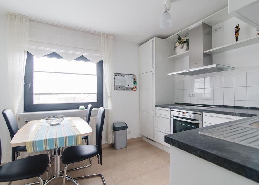 North Rhine-Westphalia Ratingen In-Room Dining