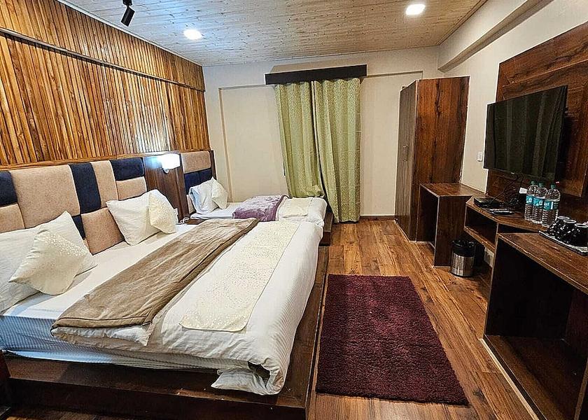 Uttarakhand Badrinath Room