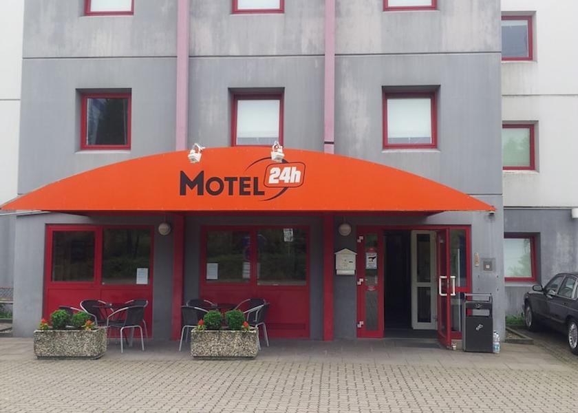 Lower Saxony Hannover Front of property