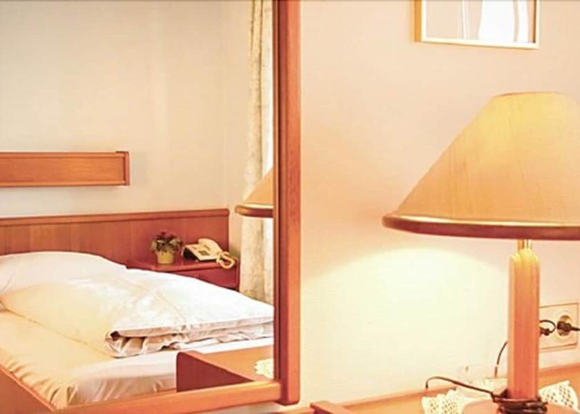 Hessen Bensheim Room