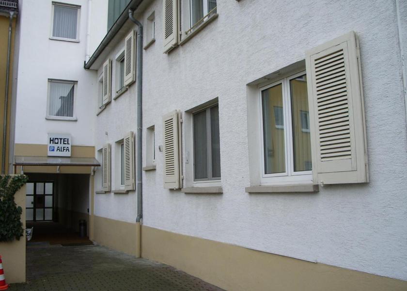 Hessen Neu-Isenburg entrance