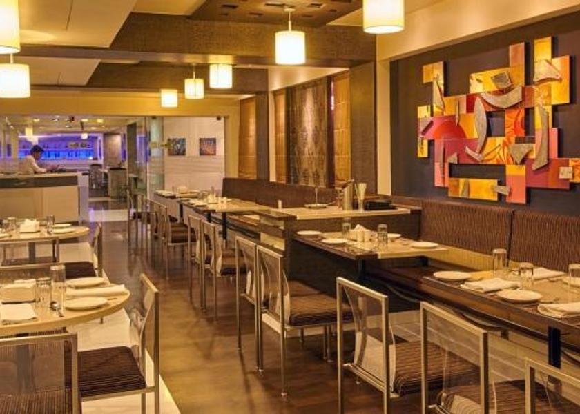 Maharashtra Pune Food & Dining