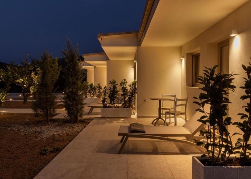 Peloponnese Region Loutraki-Agioi Theodoroi Hotel Exterior