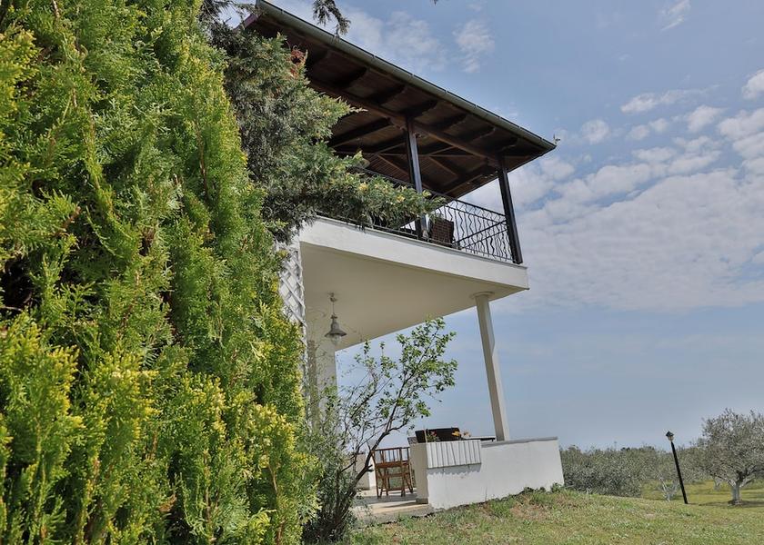 Eastern Macedonia and Thrace Dio-Olympos Exterior Detail