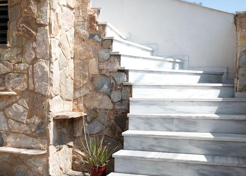 Attica Markopoulo Mesogaias Facade