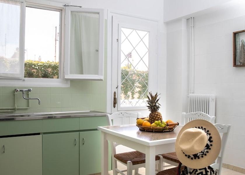  Naxos Interior Entrance