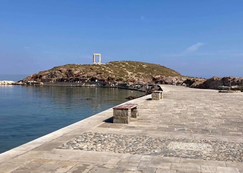  Naxos Exterior Detail