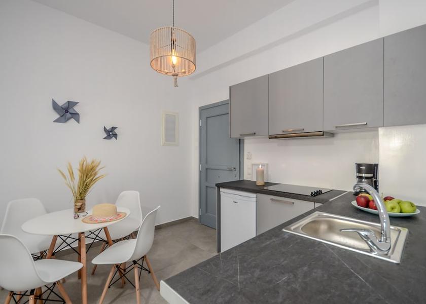  Naxos Interior Entrance