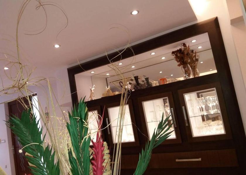  Rhodes Interior Entrance