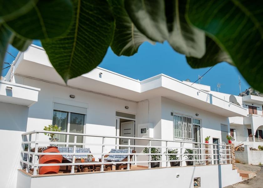  Rhodes Exterior Detail