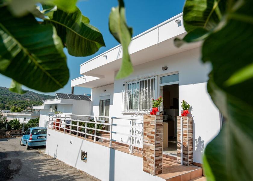  Rhodes Exterior Detail