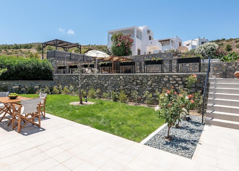  Rhodes Exterior Detail