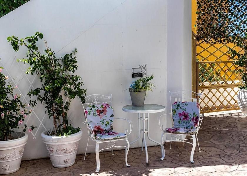  Rhodes Property Grounds