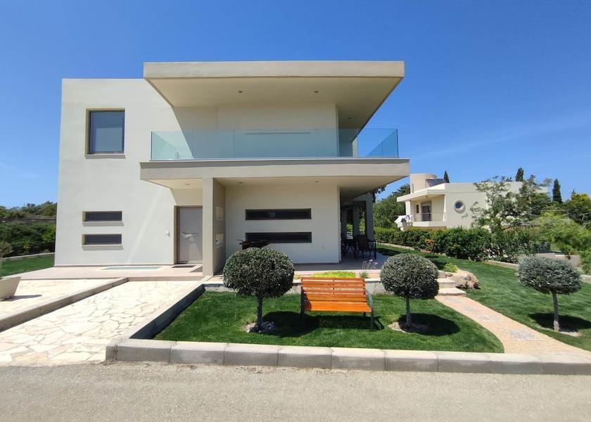  Rhodes Exterior Detail