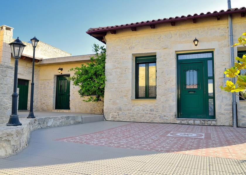 Crete Archanes-Asterousia Facade