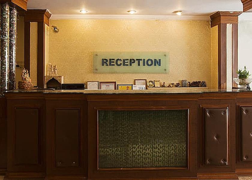 Delhi Delhi Reception
