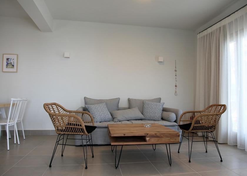 Thessalia Zagora-Mouresi Room