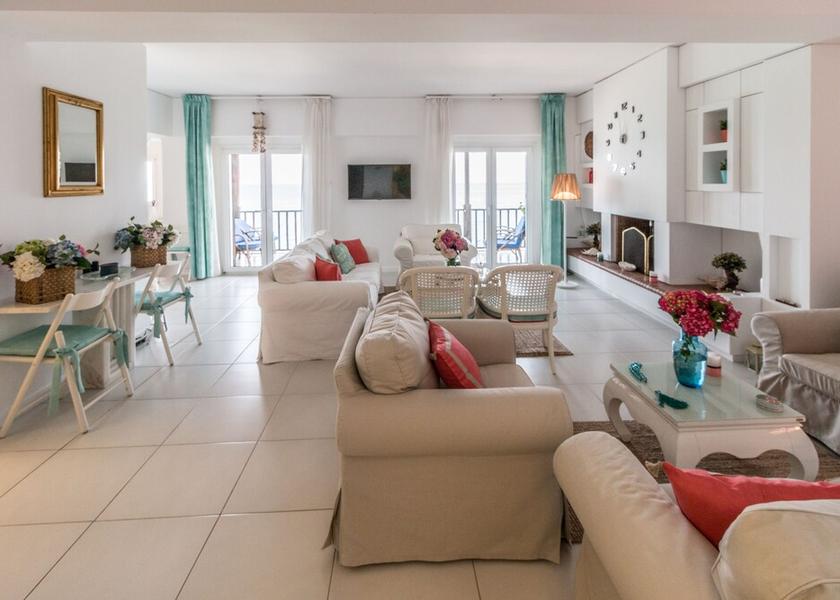 Thessalia Zagora-Mouresi Interior Entrance