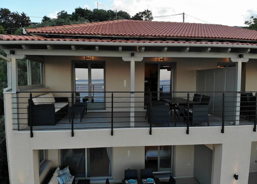 Thessalia Zagora-Mouresi Terrace