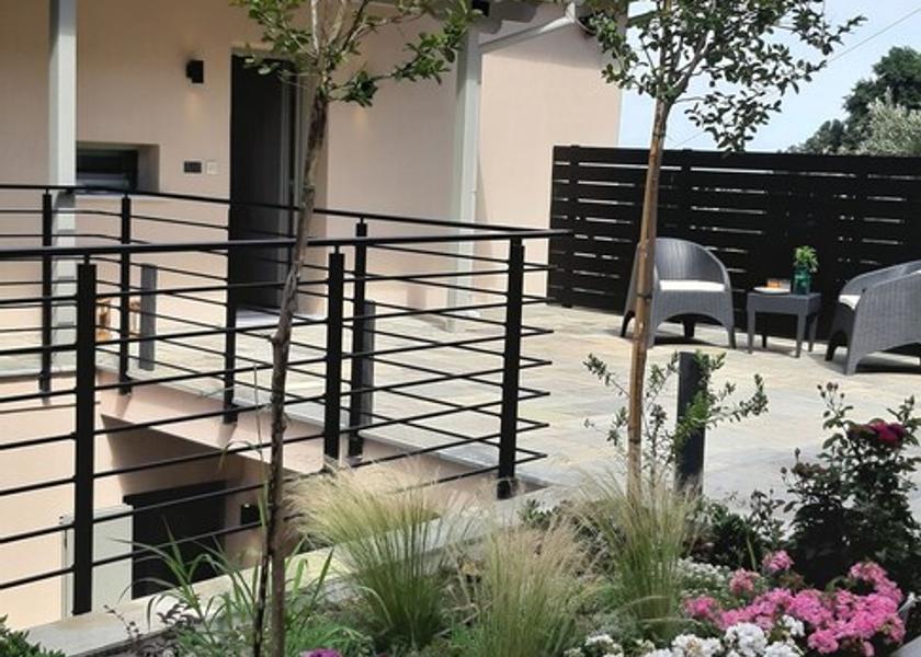 Thessalia Zagora-Mouresi Exterior Detail